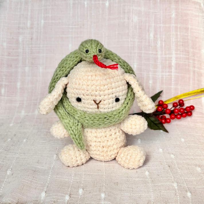 へびさんの被り物　うさぎ・ペット・ぬいぐるみ1枚目の画像