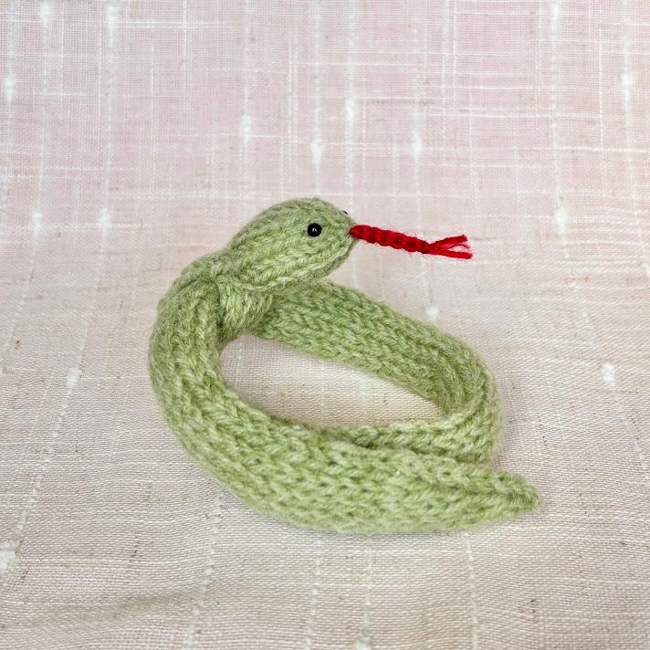 へびさんの被り物　うさぎ・ペット・ぬいぐるみ | 5枚目